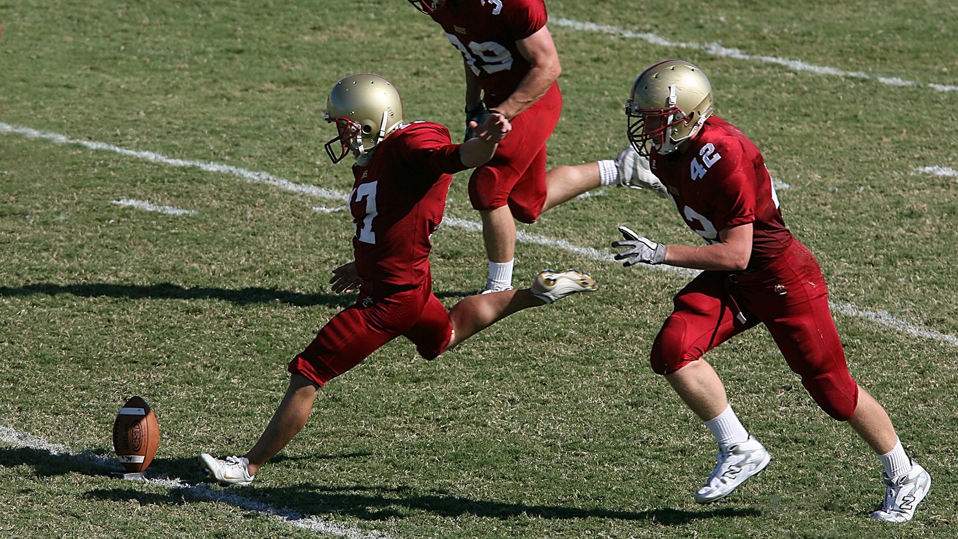 开云全站下载-广场舞视频教学平台兴起，广场舞起步动作示范